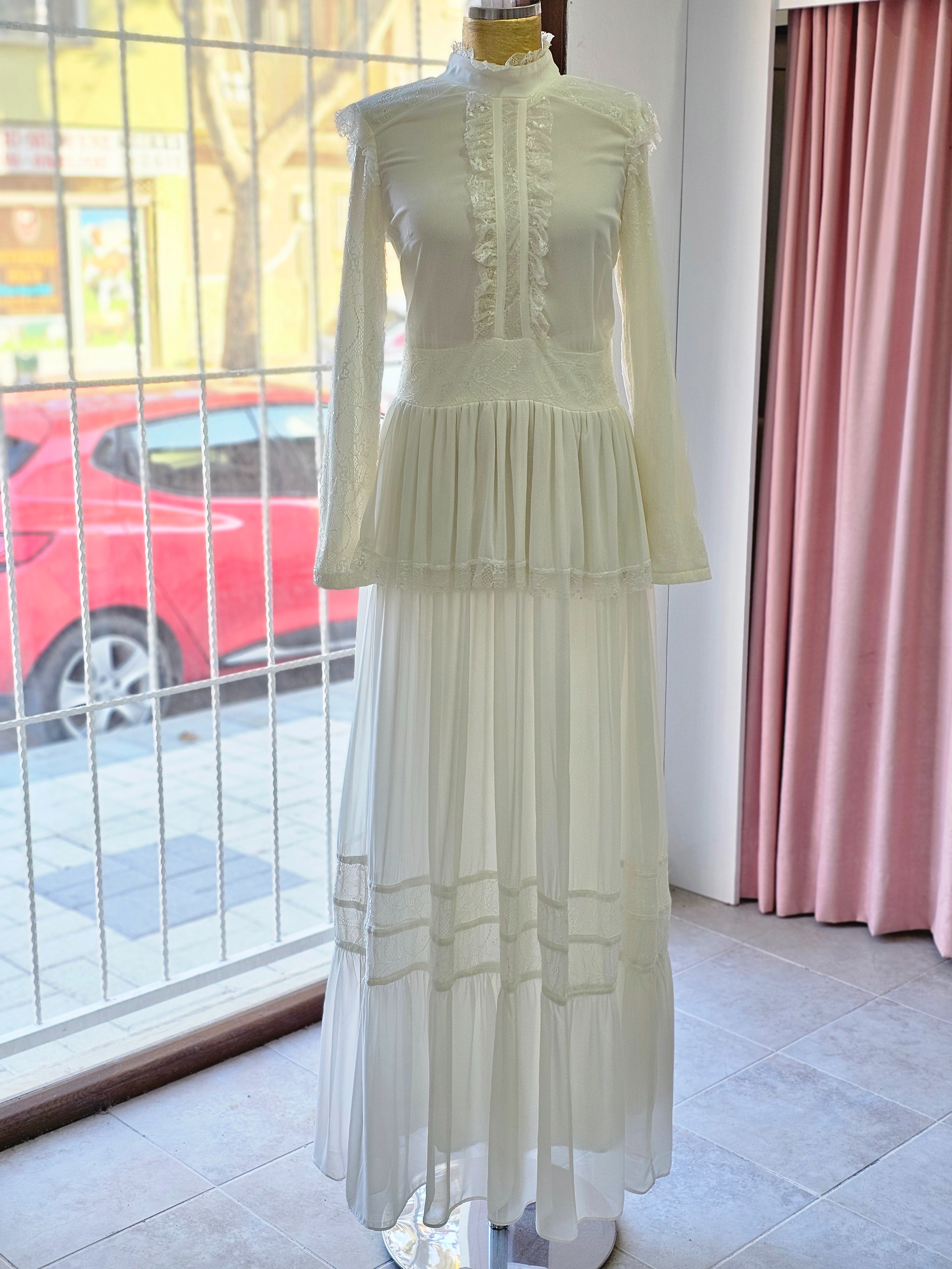 Mine Aşk Marka Dantelli Beyaz Elbise